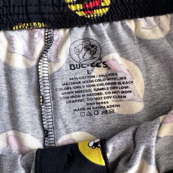 Buc-ee's Boxers Black Yellow All Over Print Shorts Size Large NWT Sticker - Picture 4 of 5